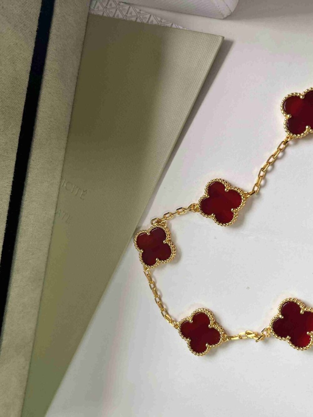 AUTHENTIC VAN CLEEF & ARPELS bracelet